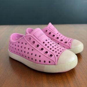 Native Jefferson Slip on Shoes, pink, size 5